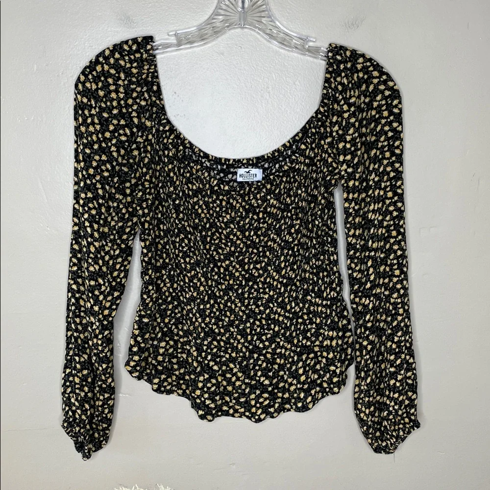 HOLLISTER Green & Yellow Ditsy Print Floral Smocked Boho Square Neck Top Large - Picture 9 of 10